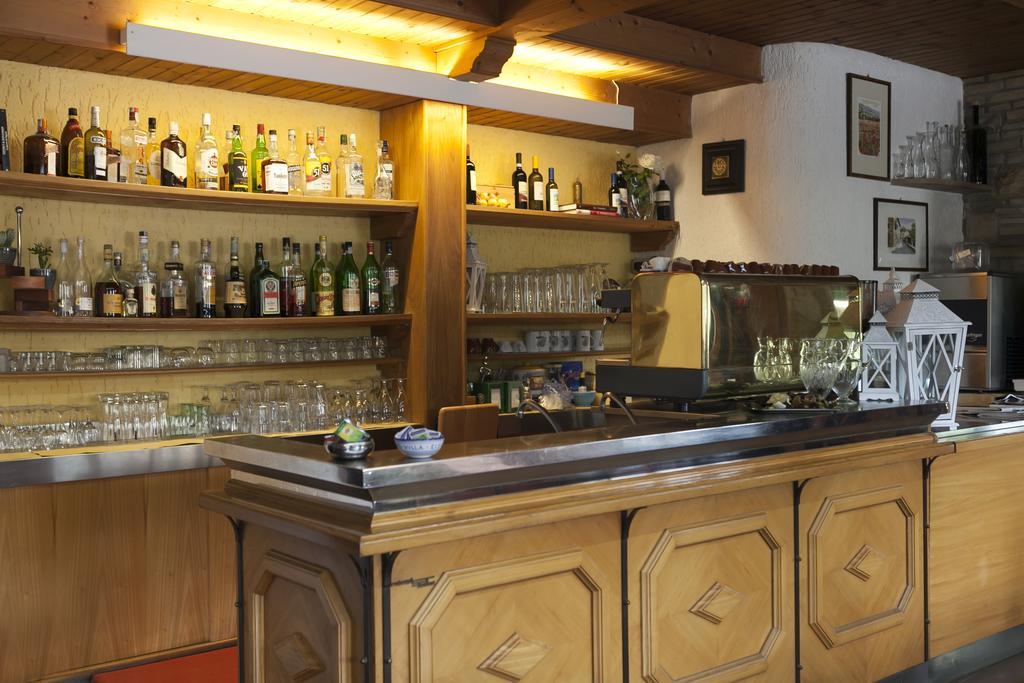 Hotel Villa Elda Ассізі Екстер'єр фото